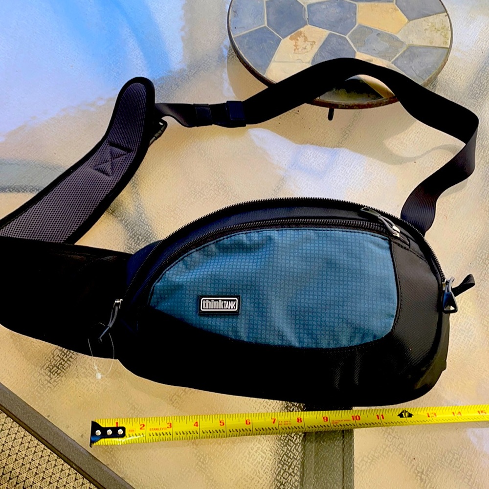 Think tank sling camera bag